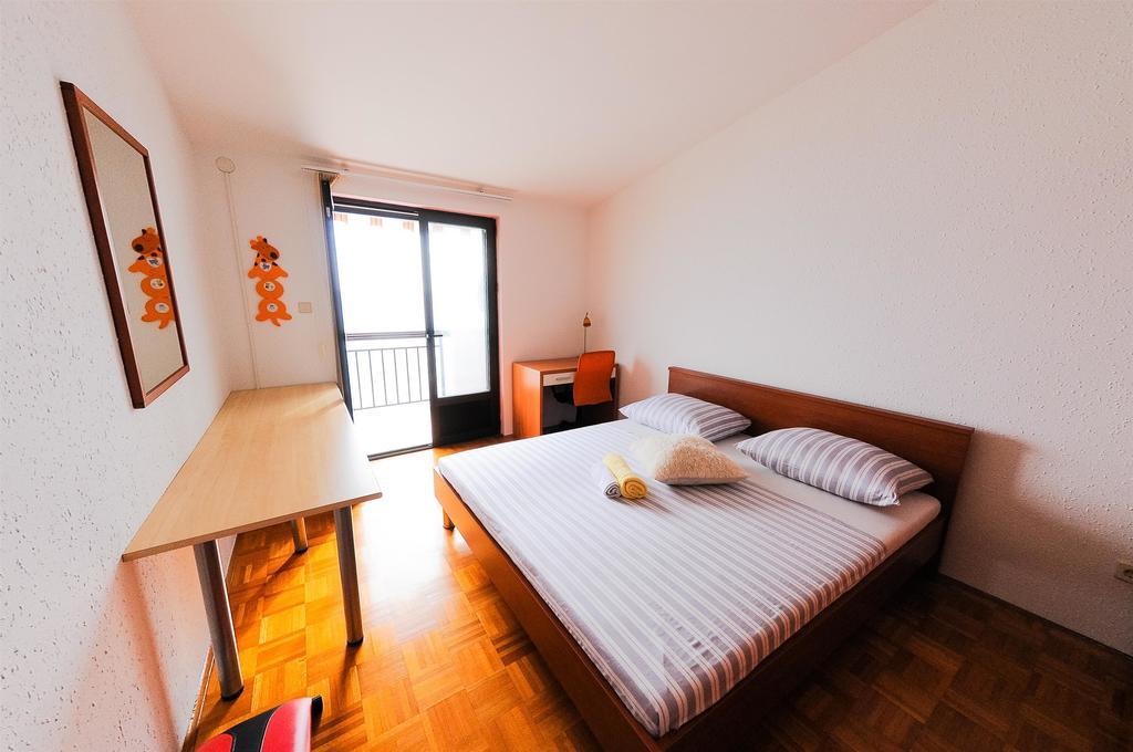 Apartments Marija Petricevic Podstrana Room photo