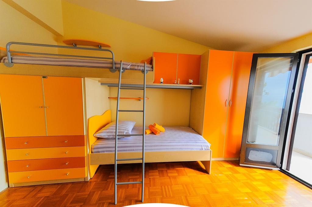 Apartments Marija Petricevic Podstrana Room photo