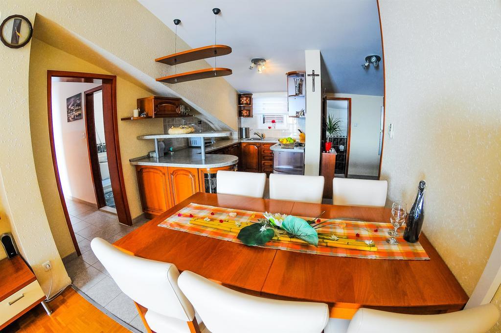 Apartments Marija Petricevic Podstrana Room photo