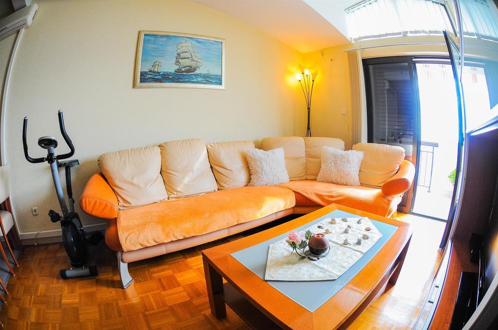 Apartments Marija Petricevic Podstrana Room photo